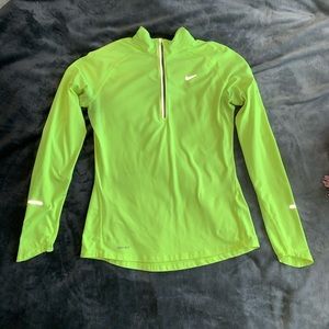 NIKE 1/4 zip
